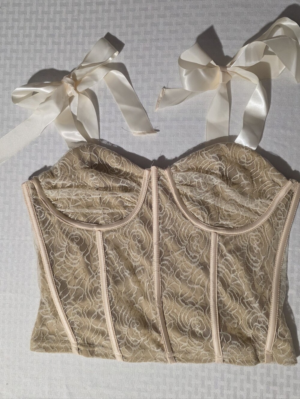 NWOT Lace Bustier Crop Top with Ribbon Straps — Cream